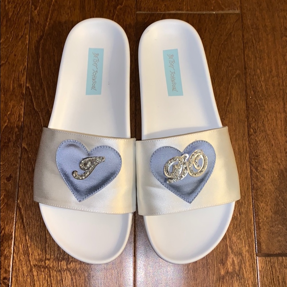 BETSEY JOHNSON I DO SLIDES
